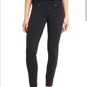 Athleta Bettona Black Jegging Large Skinny Jean
